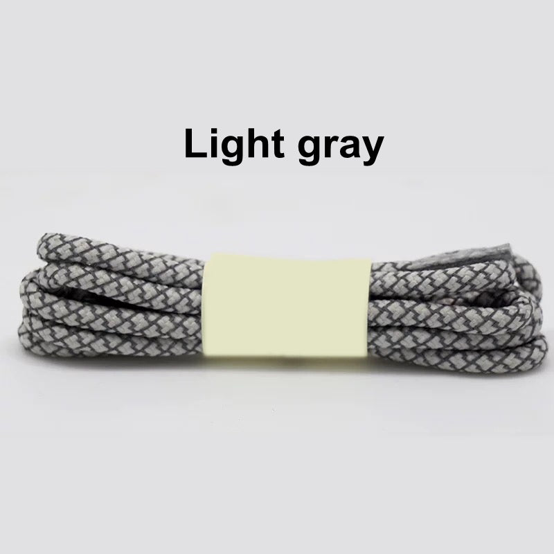 Universal reflective shoelaces highlight
